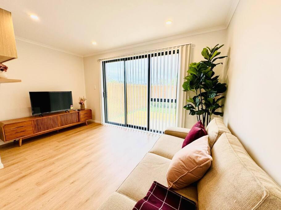 Henderson - 4-Bedrooms Home Auckland Bagian luar foto
